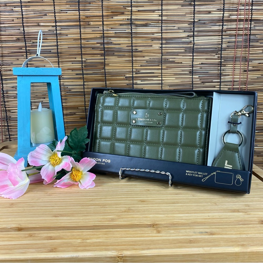 London Fog Quilted Wallet and Key Fob 2 Piece Clutch Wristlet Set - Olive NWT